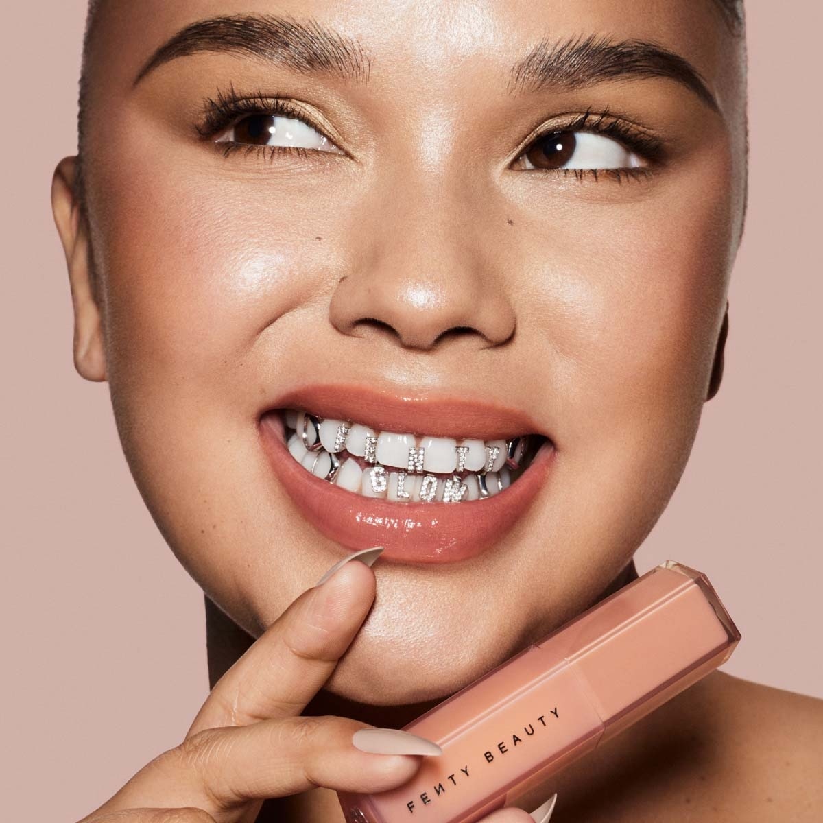 GLOSS BOMB STIX (BARRA DE LABIOS DE BRILLO INTENSO)